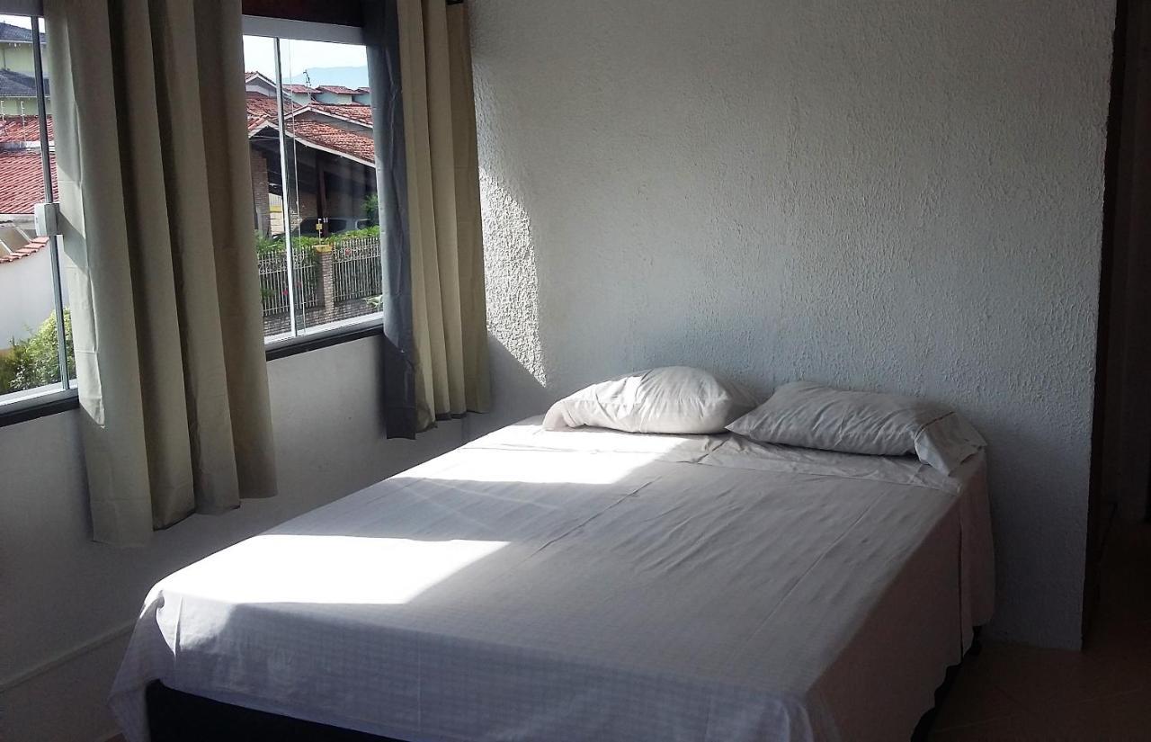 Hospedaria Do Khalifa Hotel คารากัวตาตูบา ภายนอก รูปภาพ